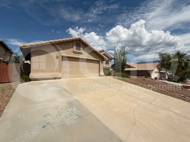 1835 E Ganymede Dr in Tucson, AZ - Building Photo - Building Photo