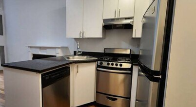 EAST 65 STREET, Unit 1B in New York, NY - Building Photo - Building Photo