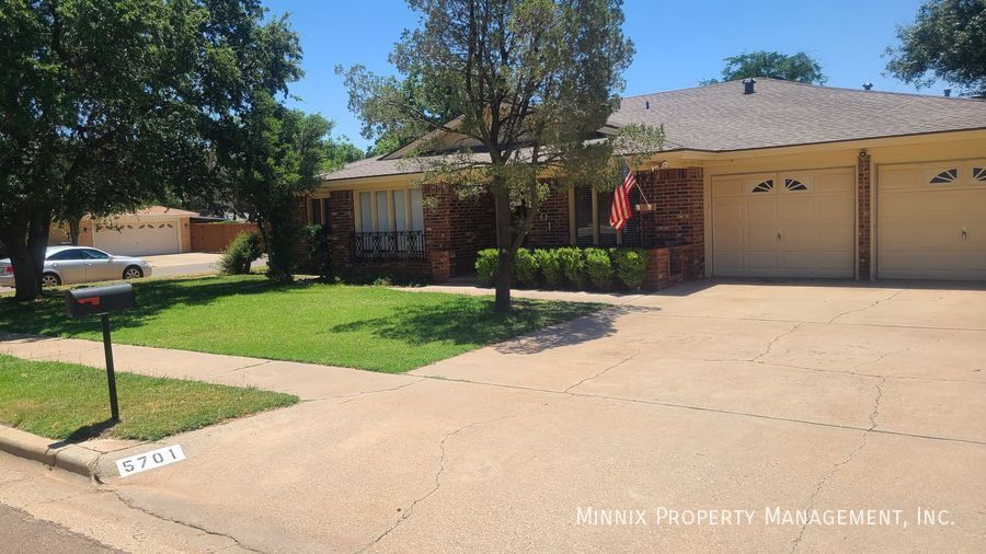 5701 78th St in Lubbock, TX - Building Photo