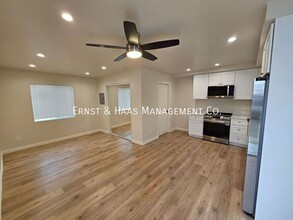 5235 E The Toledo in Long Beach, CA - Building Photo - Building Photo