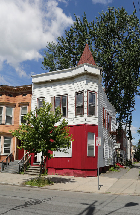 277 Ontario St in Albany, NY - Building Photo