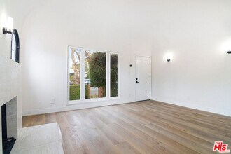 6686 Drexel Ave in Los Angeles, CA - Building Photo - Building Photo