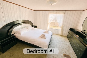 44 Heinle Rd in Swan Lake, NY - Foto de edificio - Building Photo