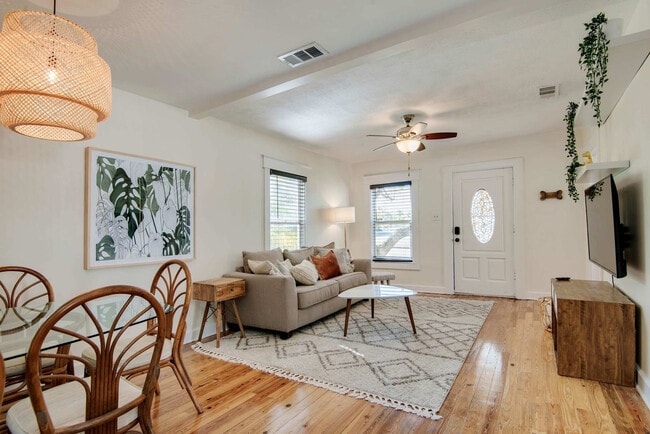 108 E Flora St in Tampa, FL - Building Photo - Building Photo