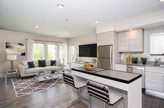 River Park Lofts in Watertown, MA - Foto de edificio - Building Photo