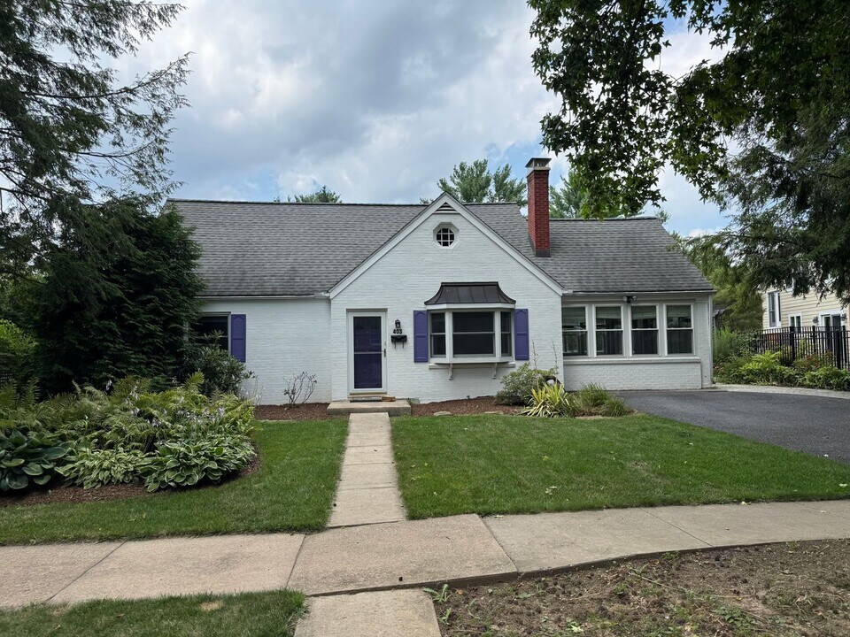 403 Martin Terrace in State College, PA - Building Photo