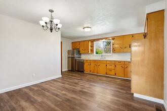 1291 Leo St NE in Keizer, OR - Foto de edificio - Building Photo