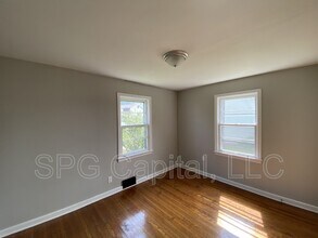 101 Fame Ave in Hanover, PA - Building Photo - Building Photo