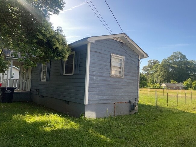 603 Owen Dr in Anderson, SC - Building Photo - Building Photo