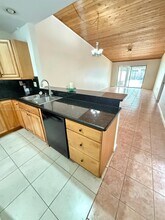 3325 Oak Dr in Hollywood, FL - Building Photo - Building Photo