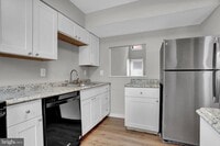 14 N Stricker St photo'