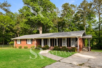 1114 Dallas Hwy in Villa Rica, GA - Building Photo - Building Photo