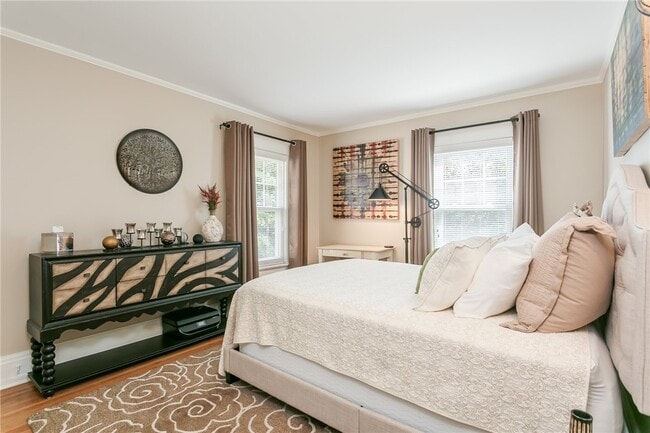 property at 9 Beverly St