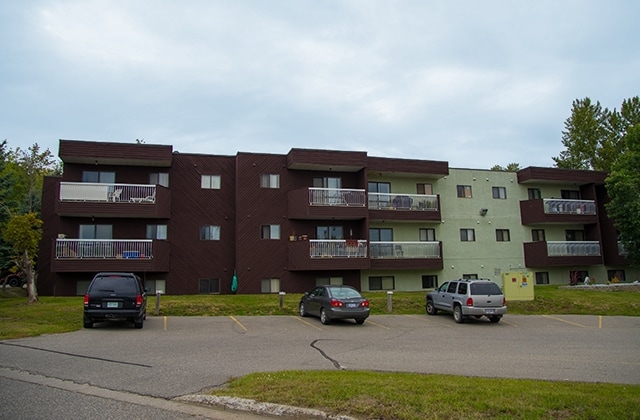 Carriage House Apartments in Prince George, BC - Building Photo