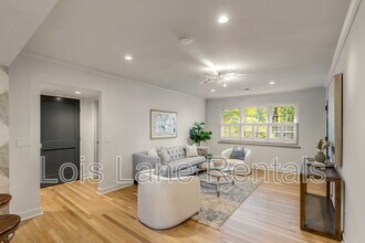 7 Logan St in Charleston, SC - Building Photo - Building Photo