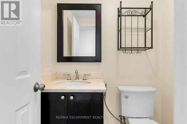 1183 Westview Terrace in Oakville, ON - Building Photo - Building Photo