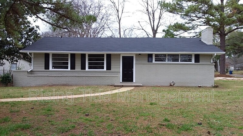 1300 Rayfield Dr in Birmingham, AL - Building Photo