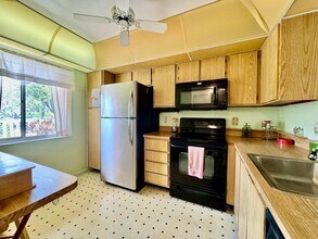 7145 Huntington Ln in Delray Beach, FL - Building Photo - Building Photo