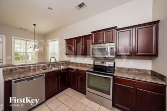4657 Nicholas Dr in Bessemer, AL - Foto de edificio - Building Photo
