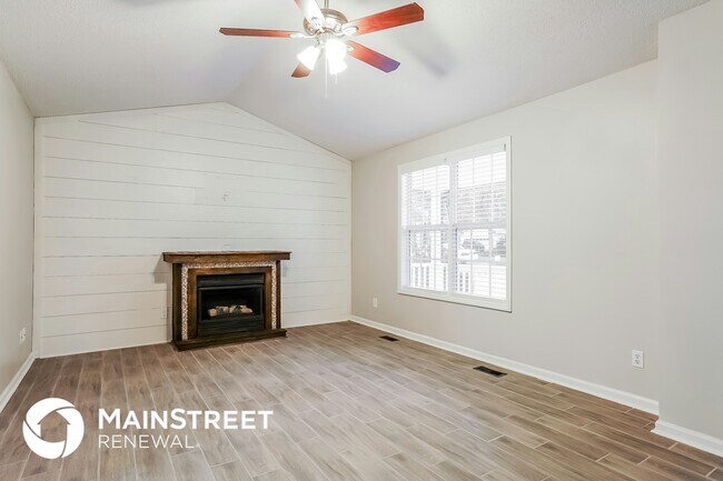 241 Sommerset Dr in Clayton, NC - Building Photo - Building Photo