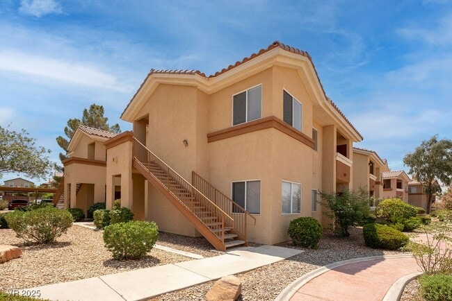 property at 1050 E Cactus Ave