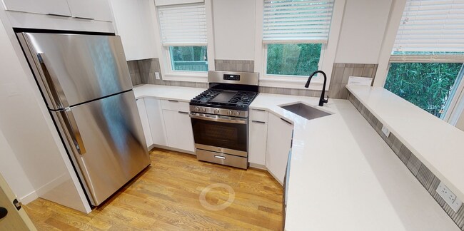 2 Belvidere Pl, Unit #1 in Cambridge, MA - Building Photo - Building Photo