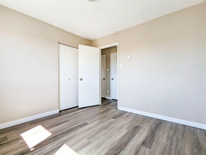 Uptown Apartments in New Westminster, BC - Building Photo - Building Photo
