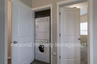 118 S Main Ave in Ridgefield, WA - Building Photo - Building Photo