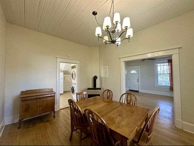 715 Carter St in Martinsville, VA - Building Photo - Building Photo