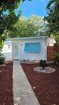 1136 NE 13th Ave in Fort Lauderdale, FL - Building Photo