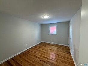 132 Hillside Ave in New Haven, CT - Building Photo - Building Photo