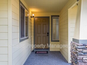 4437 SE 125th Ave in Portland, OR - Building Photo - Building Photo