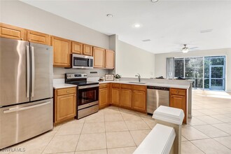15625 Marcello Cir in Naples, FL - Building Photo - Building Photo