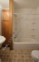 618 W Clark St in Freeport, IL - Building Photo - Building Photo