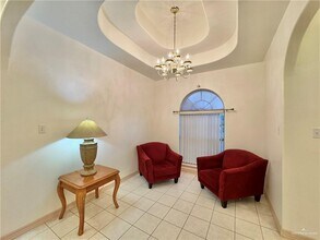 28 S 32nd St in McAllen, TX - Building Photo - Building Photo