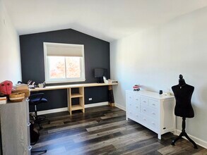 116 Presidential Blvd in Oswego, IL - Building Photo - Building Photo