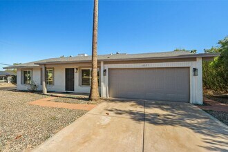 15237 North 21st St in Phoenix, AZ - Building Photo - Building Photo