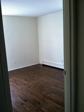 393 Grove St in North Plainfield, NJ - Building Photo - Building Photo