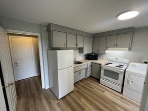 10 Salisbury St in St John's, NL - Building Photo - Building Photo