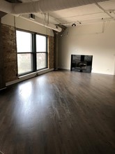 411 W Ontario St, Unit 0617 in Chicago, IL - Building Photo - Building Photo