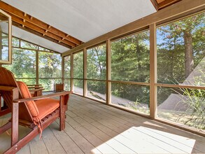 224 Hickory Rd in Oakwood Hills, IL - Building Photo - Building Photo