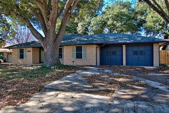 9202 Quail Meadow Dr in Austin, TX - Building Photo - Building Photo