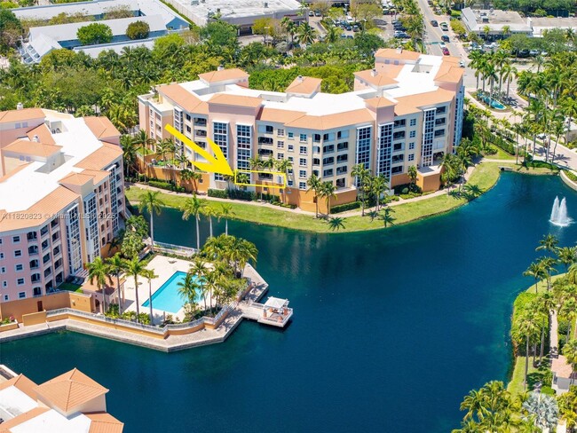 property at 725 Crandon Blvd
