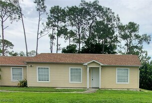 2435 Lola Ave in Lehigh Acres, FL - Building Photo
