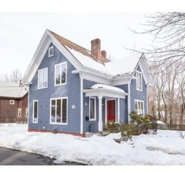 15 King Ave in Easton, MA - Building Photo - Building Photo