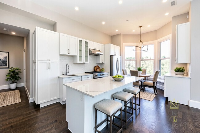 property at 85 Regent St