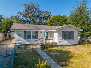 1515 Westward Dr in Gulfport, MS - Building Photo - Building Photo