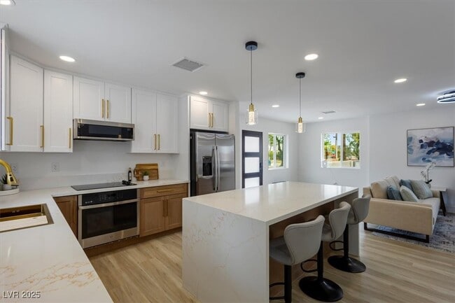 property at 7724 Rancho Destino Rd