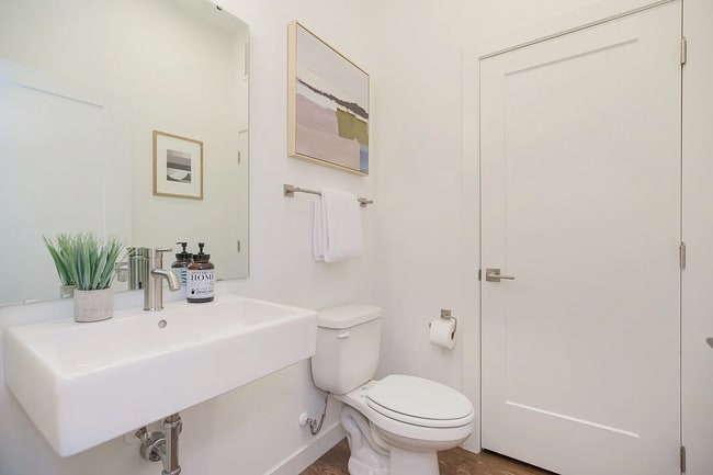 property at 901 W 17 St