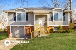 7704 E 119 Terrace in Grandview, MO - Building Photo